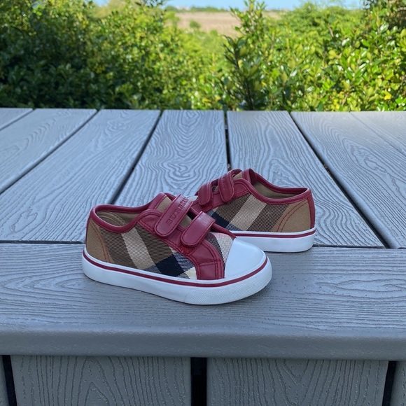 Burberry Other - 🦁 Burberry Toddler Sneakers